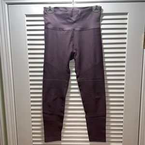 Athleta Aurora 7/8 tight